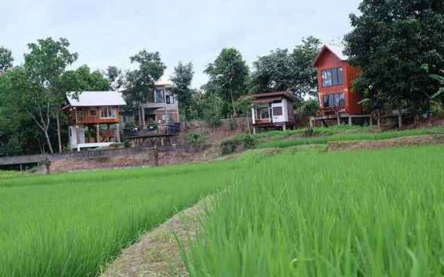 Earth House Pua