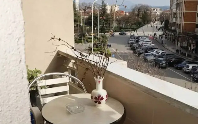 Kron s Apartment in Shkod r