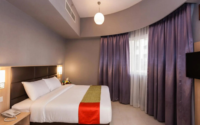 Florida Square Hotel