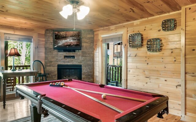 Timberwolf Vista w HotTub Pool View