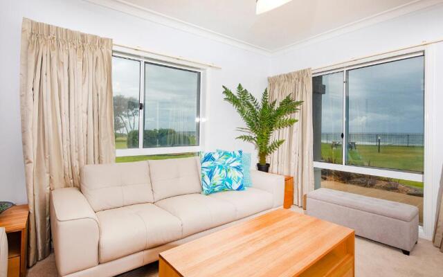 Meridian Resort Beachside