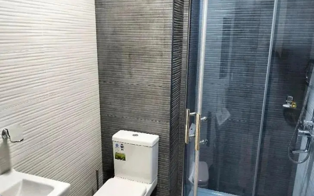 Brand Center Hotel (Брэнд Центр)