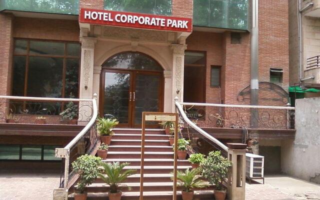 Oyo 3865 Hotel Corporate Park