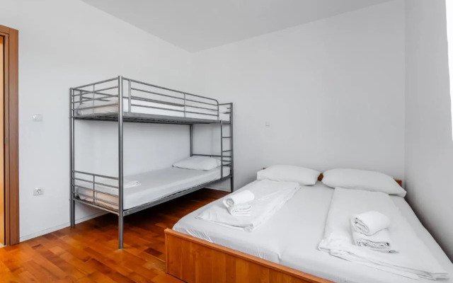 Apartment Village Nin