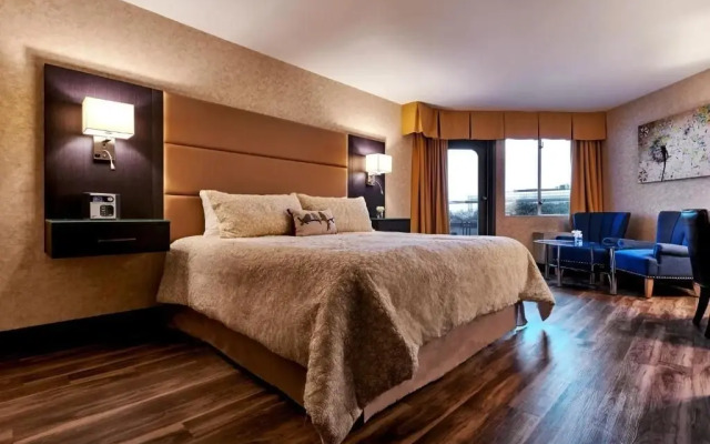 Lonsdale Quay Hotel