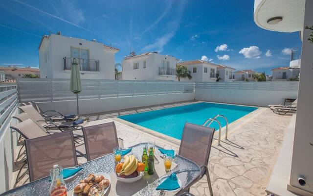 Cyprus Villa Near the Beach, Paralimni Villa 1289