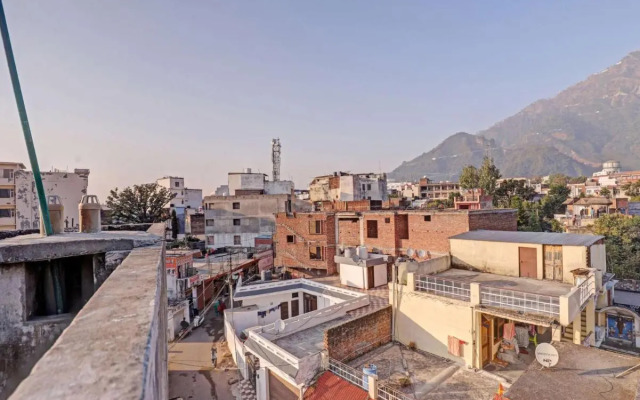 OYO 84081 Hotel Suhani Katra
