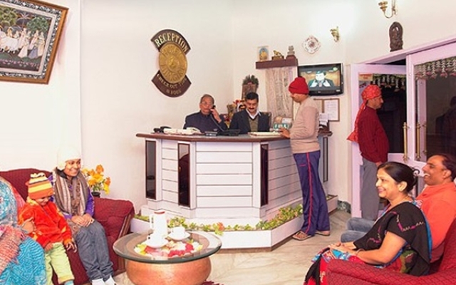Hotel Himgiri