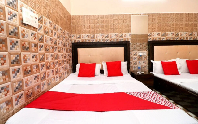 OYO 35497 Hotel Kapoor Residency