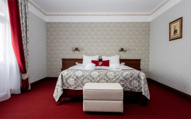 Grand Peterhof SPA Hotel