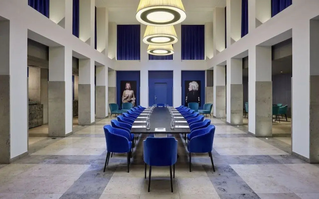 Hotel Luc - Autograph Collection
