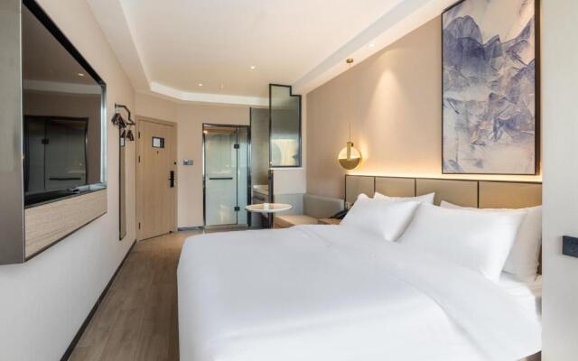 Xinhuating Business Hotel