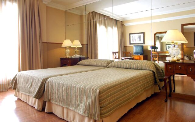 Leonardo Hotel Granada