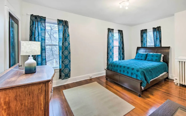 Roomy Lancaster Home: Walk to Dtwn & Hospital