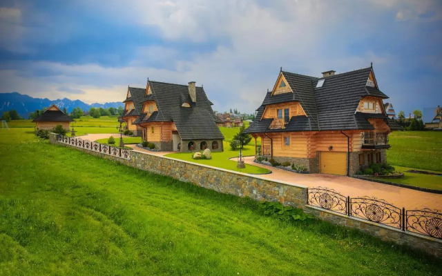 Folk Resort Domki i Apartamenty