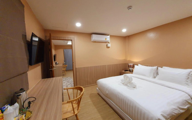 USABAI Riverside Boutique Hotel