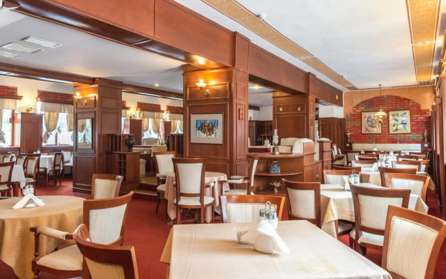 Hotel Elina