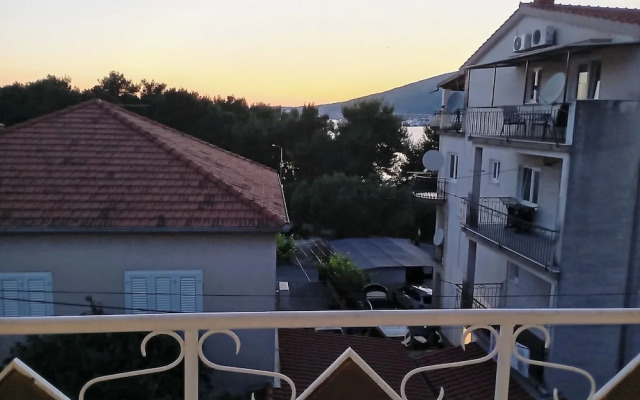 Cozy Trogir Apartment With 3 Bedrooms