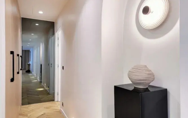 Spacious Flat - 4 Br/10p - Madeleine