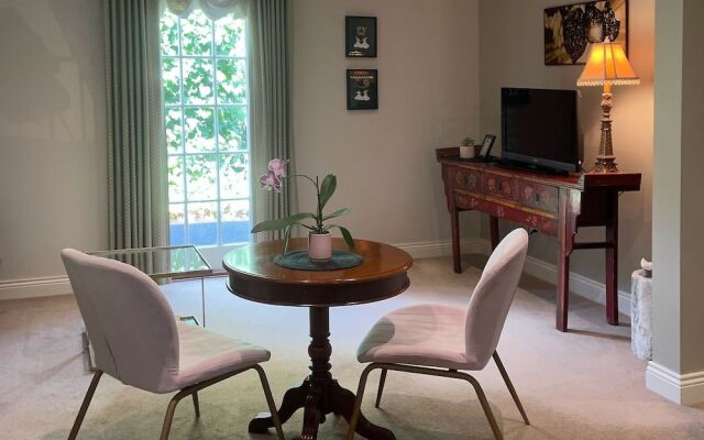 The Empyre Boutique Hotel
