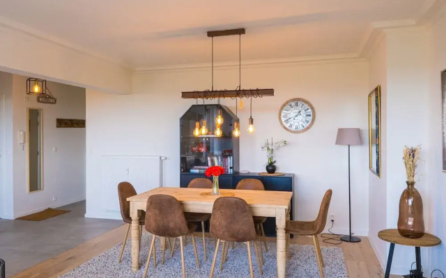 Modern Flat 2 Bedrooms With Open View