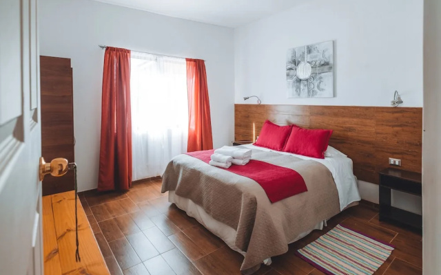 Peumayen Atacama / Hostal & Cabaña