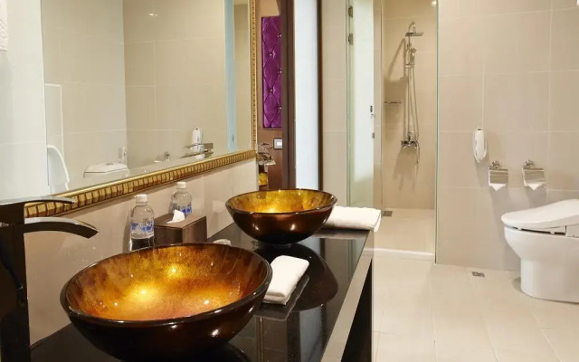 Royal Chiayi Hotel