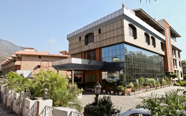 Hotel Vasundhara Palace Rishikesh