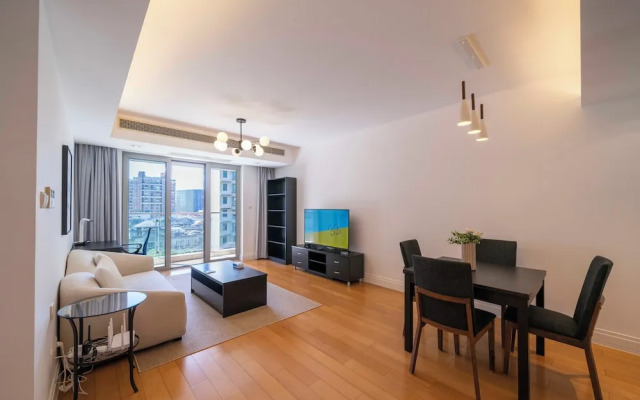 Tyms 1BR 1BA Apt Xujiahui Metro