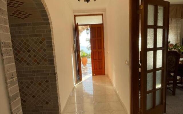 LOREN HOUSE, relaxing location with seaview