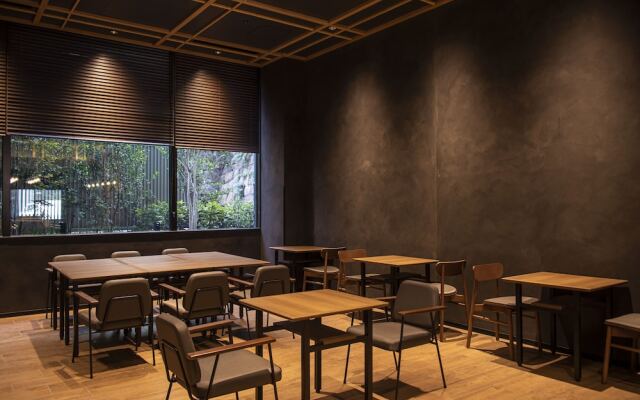 Keihan Tenmabashi Ekimae Hotel