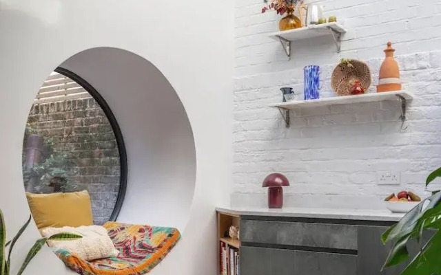 Colville Terrace IV by Onefinestay