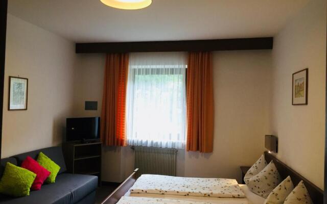 Tannerhof Bed & Breakfast