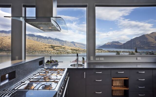 Highview Terrace by Touch of Spice