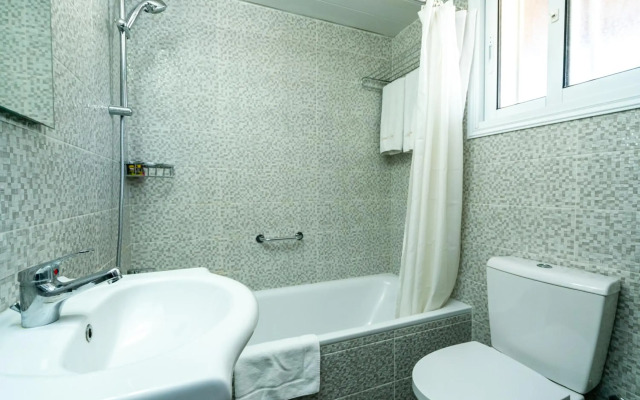 Helios Bay Hotel Apartments
