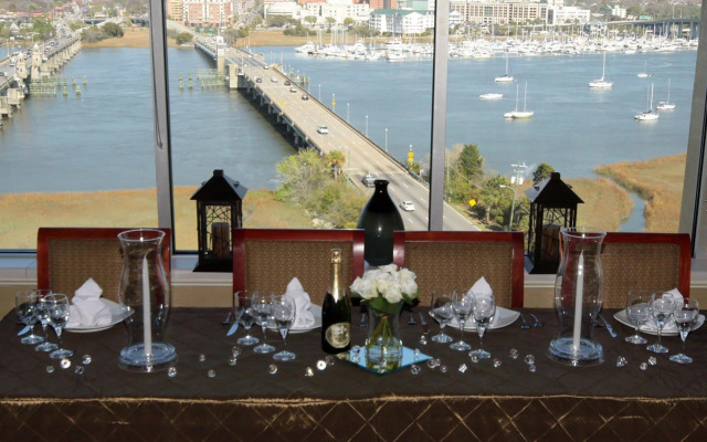 Holiday Inn Charleston Riverview by IHG