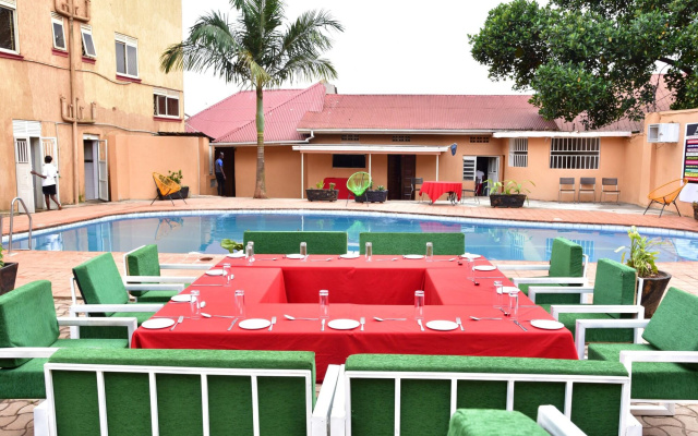 Admiral hotel