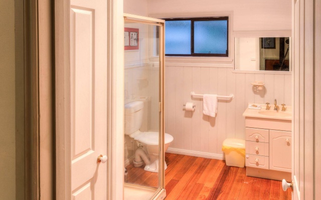 Trawool Cottages and Farmstay – Guest Rooms – Trawool