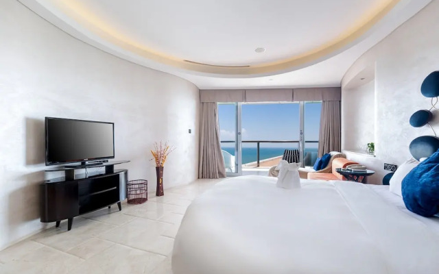 Yuejia Sea Apartment Phoenix Island