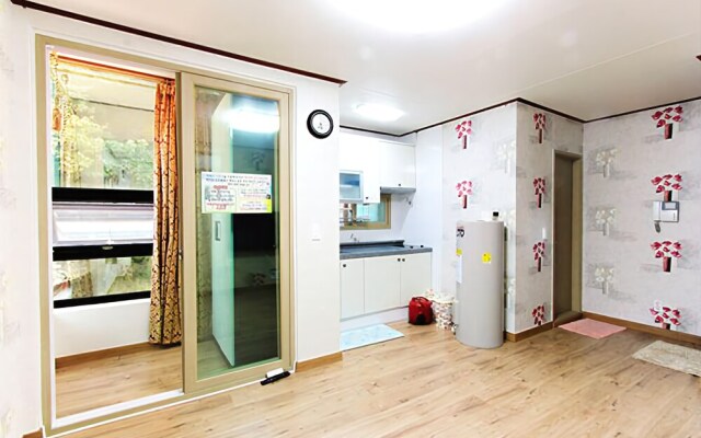 Yeongdeok Songa Pension