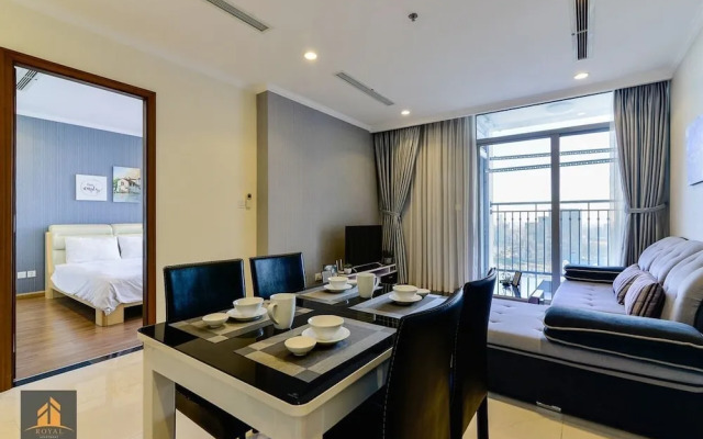 Luxury Landmark - Linh's Apartment