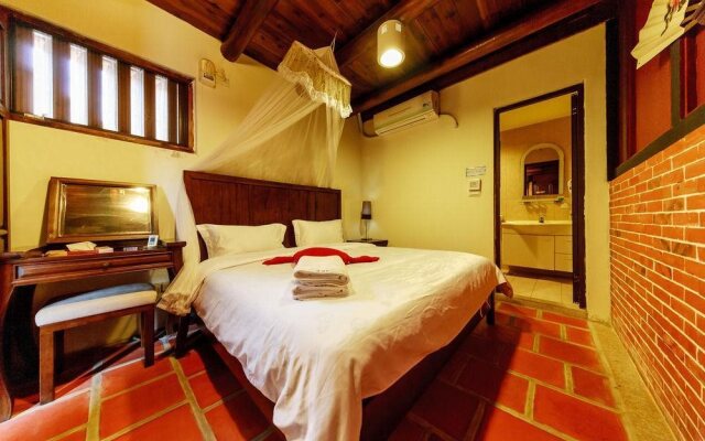King Lam No 110 Bed & Breakfasts