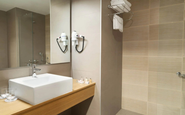 Howard Johnson Tropical Garden Plaza Kunming