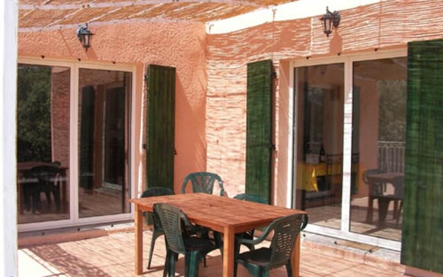 House With 3 Bedrooms in Roche-saint-secret-béconne, With Wonderful Mo