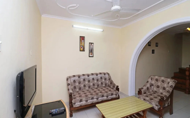 OYO Home 13666 Modern 3BHK