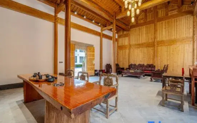 Hongtaokai Homestay (Taohua Tan Scenic Area)