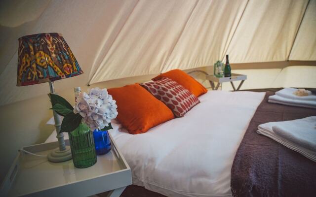 The Grand Folly Hotel - Glamping