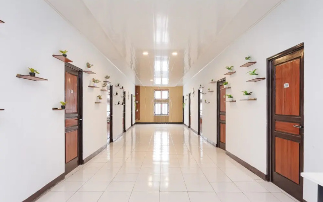 RedDoorz Syariah Plus @ Raisaespace Cianjur