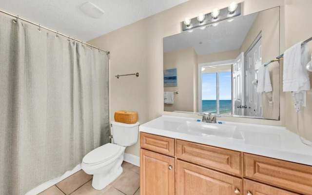 Twin Palms 804