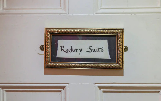 The Rockery Suite